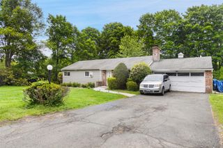 3 Westview Road, Spring Valley, NY 10977