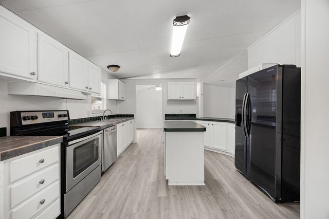 16330 Hill Country Court, Conroe, TX 77302