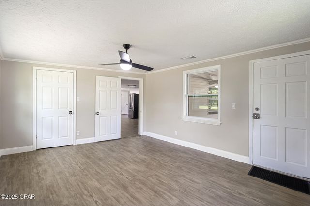 5136 Lake Drive, Panama City, FL 32404