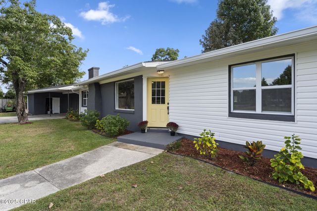 5136 Lake Drive, Panama City, FL 32404