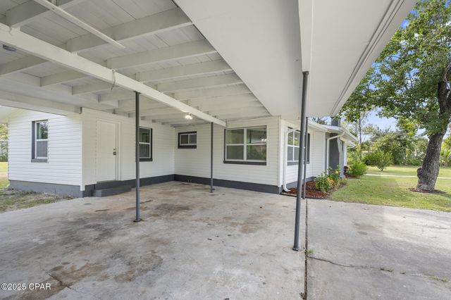 5136 Lake Drive, Panama City, FL 32404