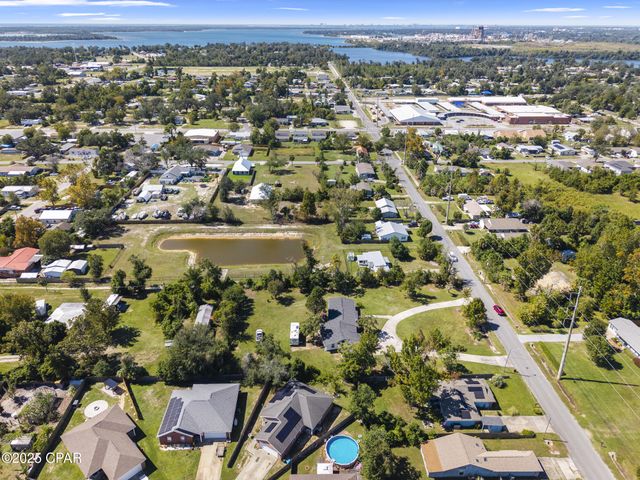 5136 Lake Drive, Panama City, FL 32404