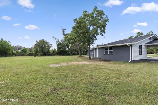 5136 Lake Drive, Panama City, FL 32404