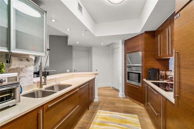 450 Alton Rd 806, Miami Beach, FL 33139