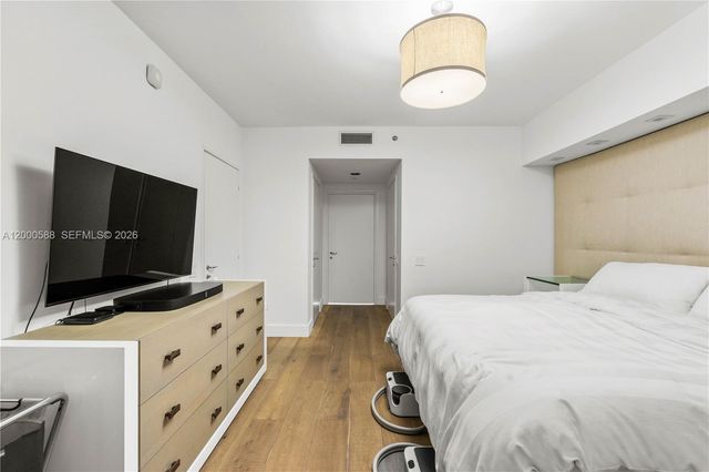 450 Alton Rd 806, Miami Beach, FL 33139