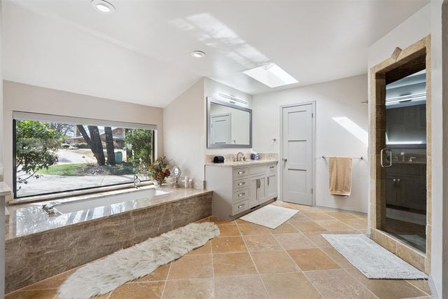 1011 Saint Andrews Drive, Edmond, OK 73025