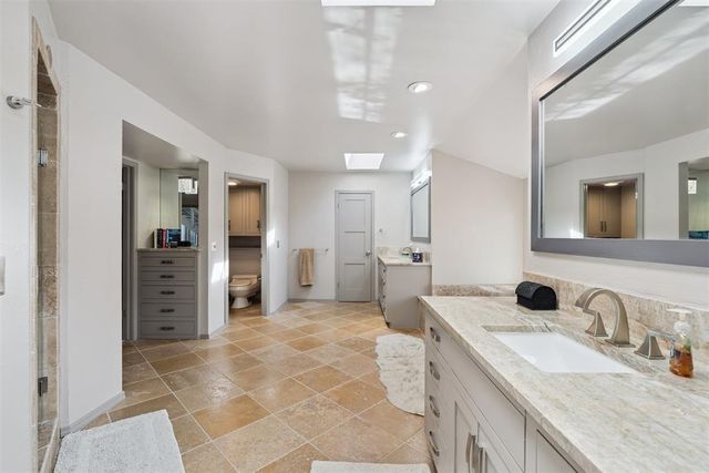 1011 Saint Andrews Drive, Edmond, OK 73025