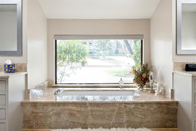 1011 Saint Andrews Drive, Edmond, OK 73025