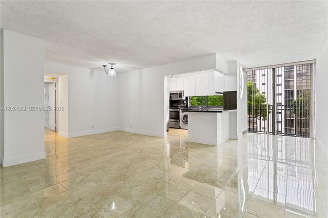 17021 N Bay Rd 429, Sunny Isles Beach, FL 33160