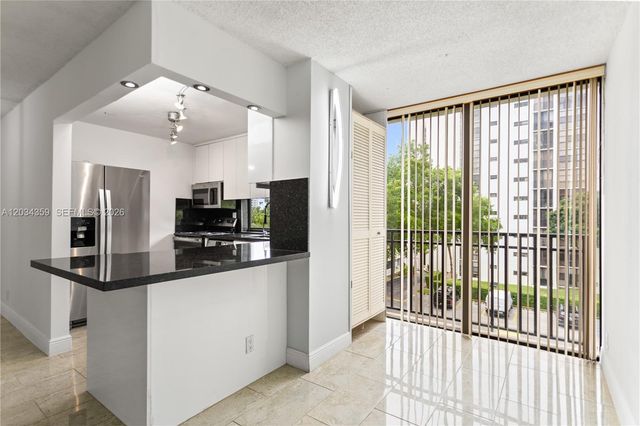 17021 N Bay Rd 429, Sunny Isles Beach, FL 33160