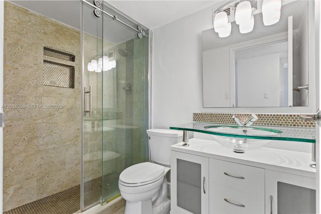 17021 N Bay Rd 429, Sunny Isles Beach, FL 33160