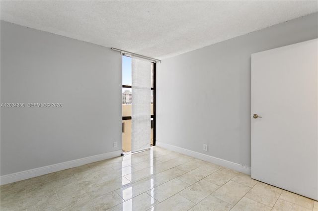 17021 N Bay Rd 429, Sunny Isles Beach, FL 33160