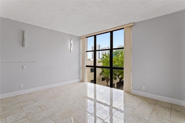 17021 N Bay Rd 429, Sunny Isles Beach, FL 33160
