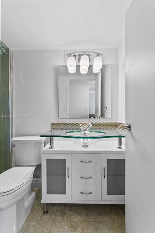 17021 N Bay Rd 429, Sunny Isles Beach, FL 33160