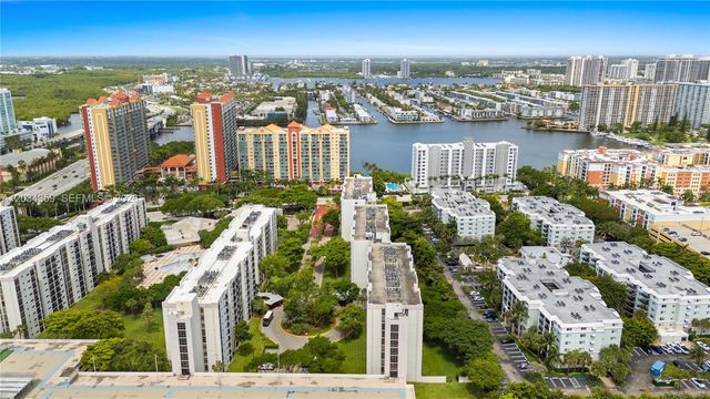 17021 N Bay Rd 429, Sunny Isles Beach, FL 33160