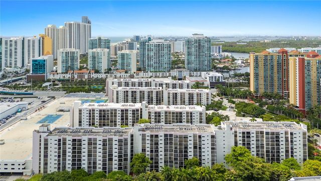 17021 N Bay Rd 429, Sunny Isles Beach, FL 33160