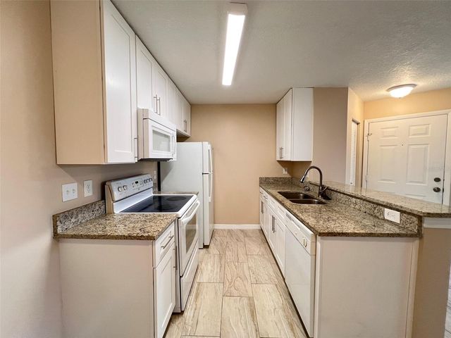 727 SUGAR BAY WAY 113, Lake Mary, FL 32746