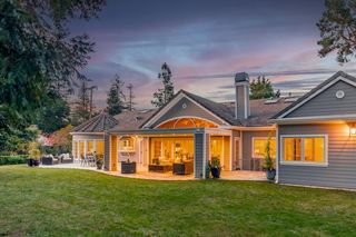 340 W Portola Avenue, Los Altos, CA 94022