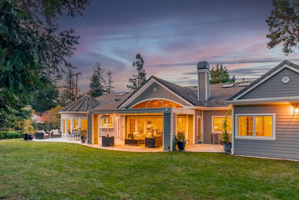 340 W Portola Avenue, Los Altos, CA 94022