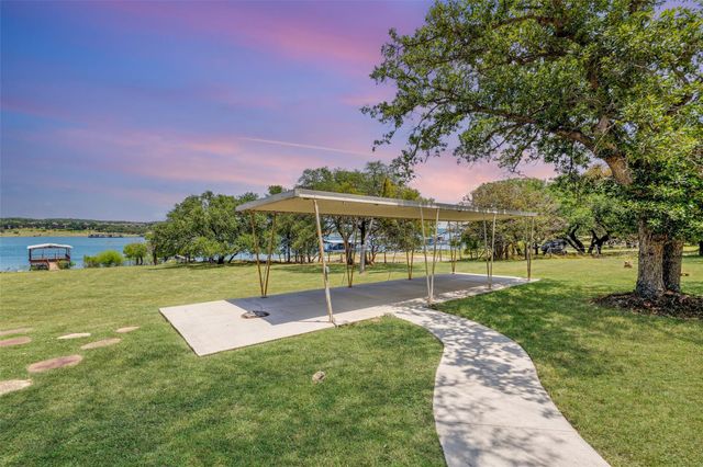 20904 W LAKESHORE DR, Spicewood, TX 78669