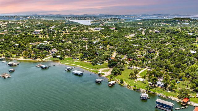 20904 W LAKESHORE DR, Spicewood, TX 78669