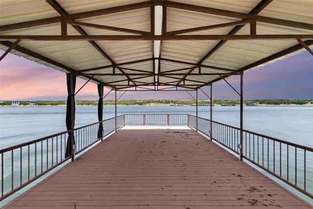 20904 W LAKESHORE DR, Spicewood, TX 78669