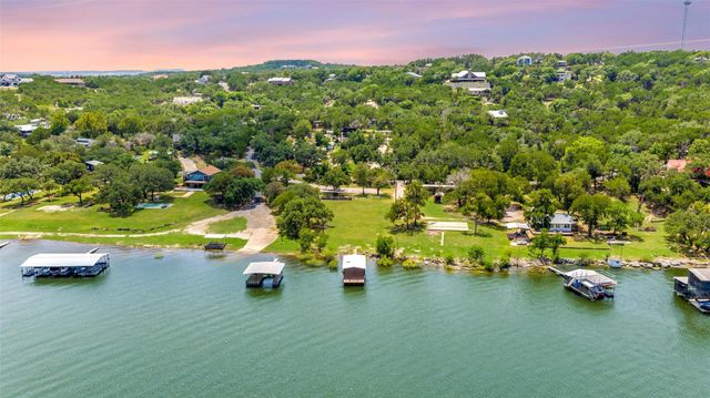 20904 W LAKESHORE DR, Spicewood, TX 78669