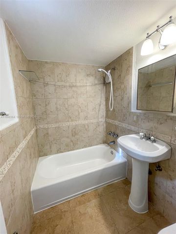 4450 SW 67th Ave I, Miami, FL 33155