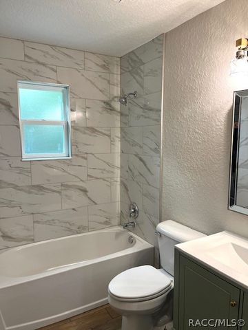 4524 W Pinto Loop, Beverly Hills, FL 34465