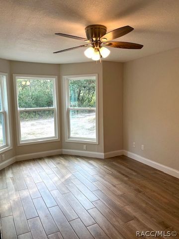 4524 W Pinto Loop, Beverly Hills, FL 34465