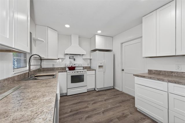 2751 PARK AVENUE, Indian Lake Estates, FL 33855