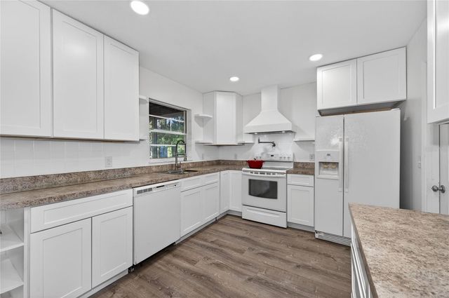 2751 PARK AVENUE, Indian Lake Estates, FL 33855