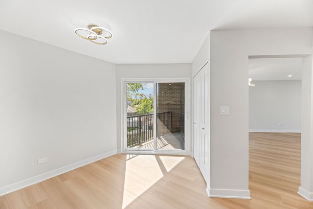5019 MULFORD Street 201, Skokie, IL 60077