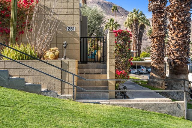 251 Sandpiper Street, Palm Desert, CA 92260