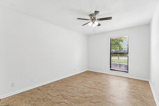 14616 Autumn Avenue, Wellington, FL 33414