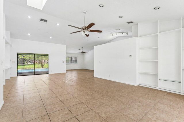 14616 Autumn Avenue, Wellington, FL 33414