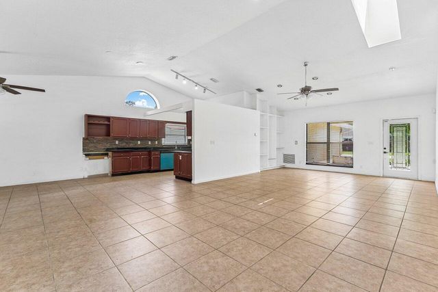14616 Autumn Avenue, Wellington, FL 33414