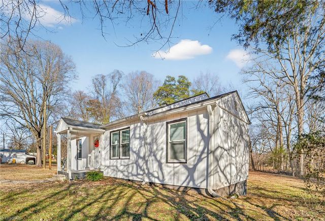 1005 Stokesburg Road, Walnut Cove, NC 27052