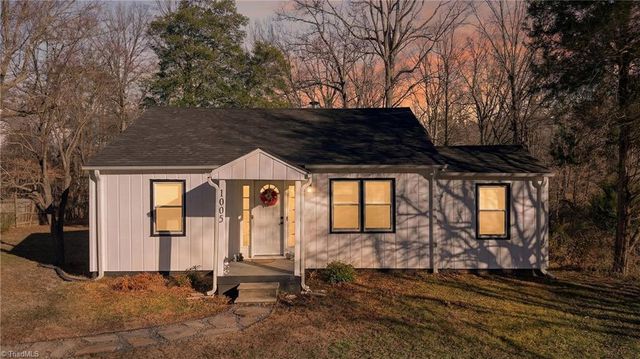 1005 Stokesburg Road, Walnut Cove, NC 27052