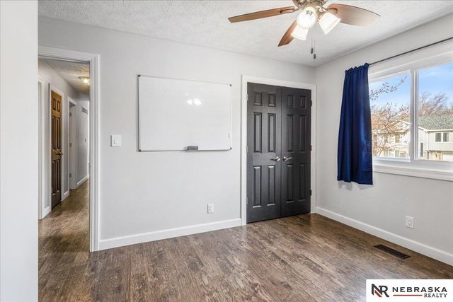 6142 NW 5th Street, Lincoln, NE 68521