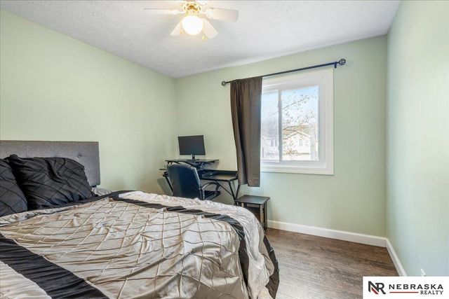 6142 NW 5th Street, Lincoln, NE 68521