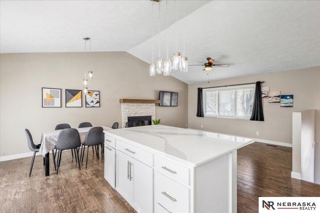 6142 NW 5th Street, Lincoln, NE 68521