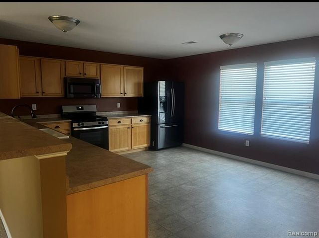 6460 Avalon Drive, Caledonia, MI 49316