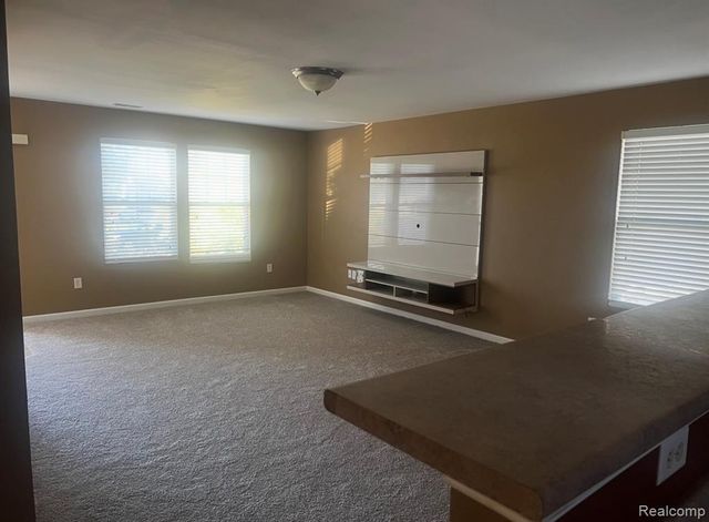 6460 Avalon Drive, Caledonia, MI 49316