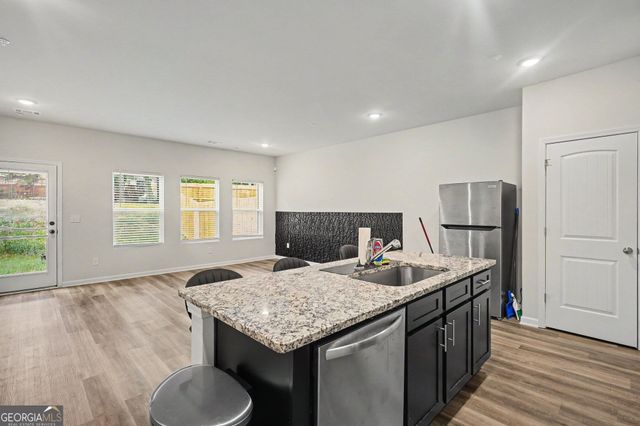 5431 Biltmore Drive, Atlanta, GA 30349