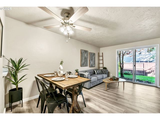 1474 FETTERS Loop, Eugene, OR 97402