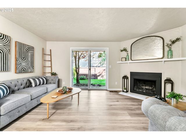 1474 FETTERS Loop, Eugene, OR 97402