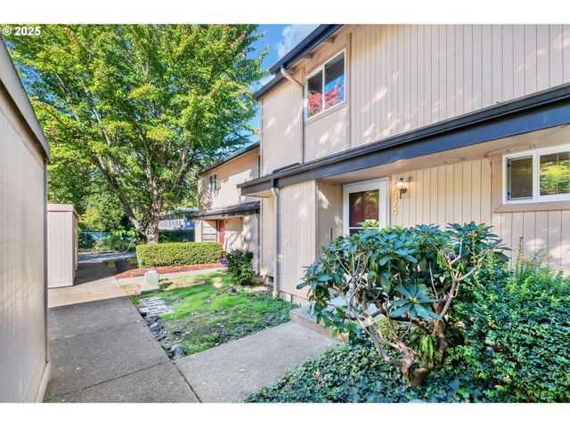 1474 FETTERS Loop, Eugene, OR 97402