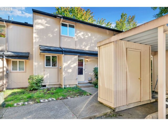 1474 FETTERS Loop, Eugene, OR 97402