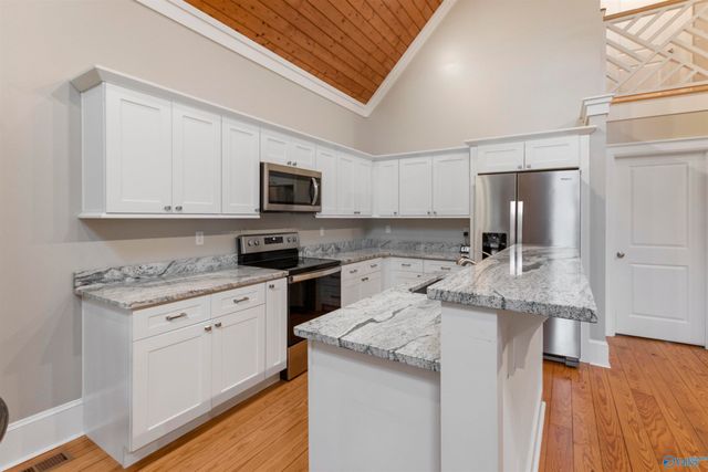 159 Greenleaf Drive, Guntersville, AL 35976